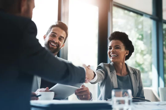 From Customer Service to Insurance Agent: The Complete Career Transition Guide